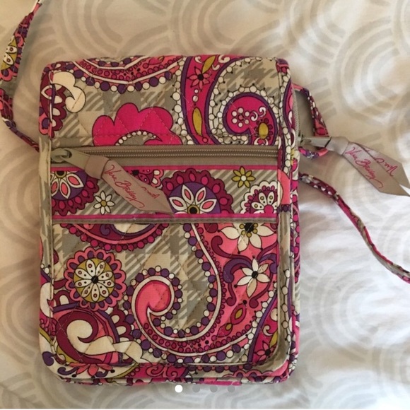 Vera Bradley Handbags - vera bradley crossbody purse